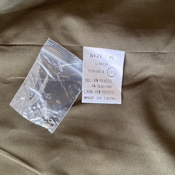 NWOT Olive Green Blazer - Picture 4 of 11